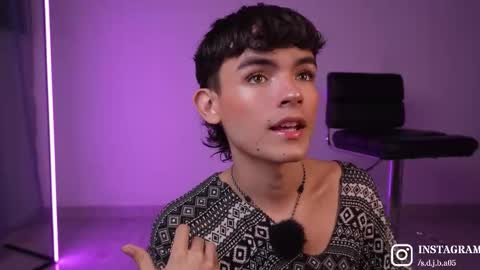 Snapshot of angelocute_ chatting on 1, 3, 2026 Angelo I work from home this is my room online show from 1, 3, 2026