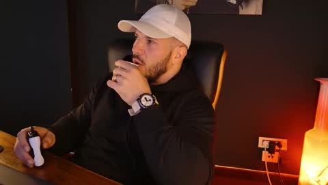 Snapshot of angeloeric chatting on 5, 12, 2025 BlackWolf online show from 5, 12, 2025