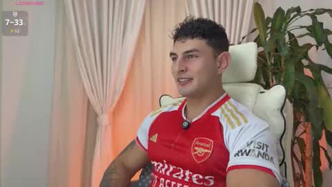 Snapshot of angeloferro1 chatting on 23, 11, 2025 Angelo Ferro online show from 23, 11, 2025