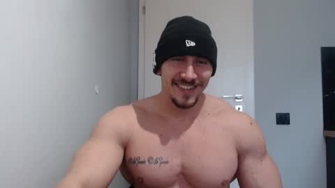  ------- SEX SHOW WITH GUYS AND GIRLS  MUSCLE SHOW online show from 4, 2, 2025