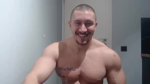  ------- SEX SHOW WITH GUYS AND GIRLS  MUSCLE SHOW online show from 25, 2, 2025