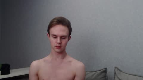 Snapshot of angelraaay chatting on 1, 2, 2025 Angel online show from 1, 2, 2025