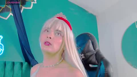 Tyler online show from 26, 9, 2025