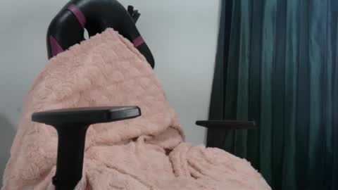 Snapshot of angels_chat chatting on 19, 10, 2025 ivanna online show from 19, 10, 2025