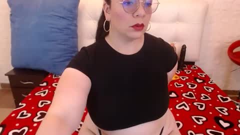 Angie online show from 2, 10, 2025
