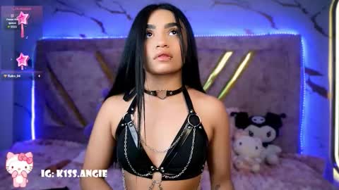 Snapshot of angie_boo_ chatting on 17, 10, 2025 Angie online show from 17, 10, 2025