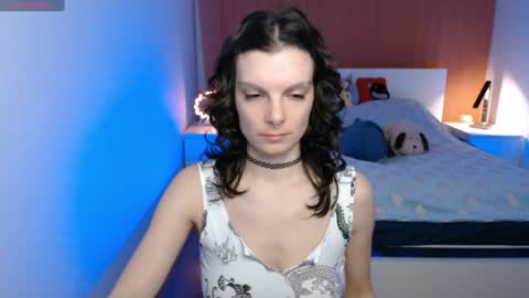 angie_faee online show from 4, 1, 2025