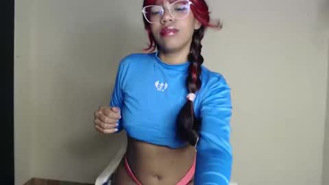 Snapshot of angie_fox1 chatting on 13, 11, 2025 angie_fox1 online show from 13, 11, 2025