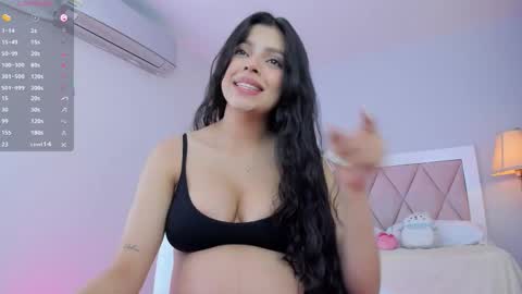 Snapshot of ania_sweet chatting on 7, 11, 2025 Ania online show from 7, 11, 2025