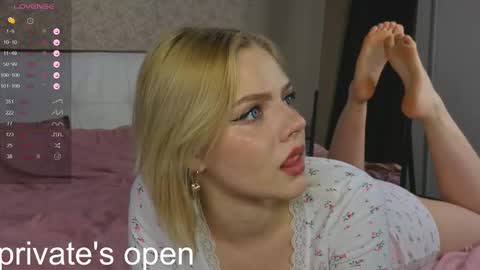 Snapshot of anika_heir chatting on 7, 11, 2025 Alice online show from 7, 11, 2025