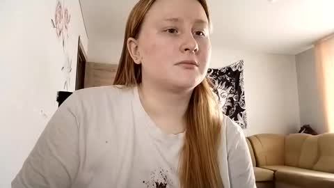 Snapshot of anika_lipps chatting on 9, 10, 2025 Anika online show from 9, 10, 2025