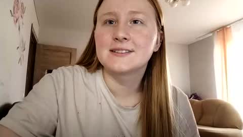 Snapshot of anika_lipps chatting on 15, 10, 2025 Anika online show from 15, 10, 2025