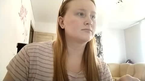 Snapshot of anika_lipps chatting on 19, 10, 2025 Anika online show from 19, 10, 2025