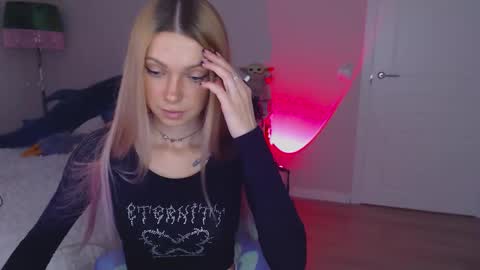 anita_moon_ online show from 7, 10, 2025
