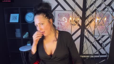Anita online show from 7, 12, 2024
