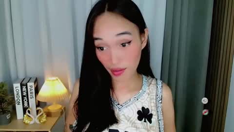 Snapshot of anitaguen chatting on 18, 10, 2025 anita online show from 18, 10, 2025
