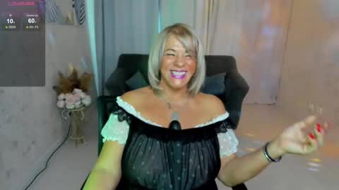 Snapshot of anittaharris chatting on 28, 10, 2025 anittaharris online show from 28, 10, 2025