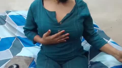 anjali_dogra786 online show from 20, 12, 2025