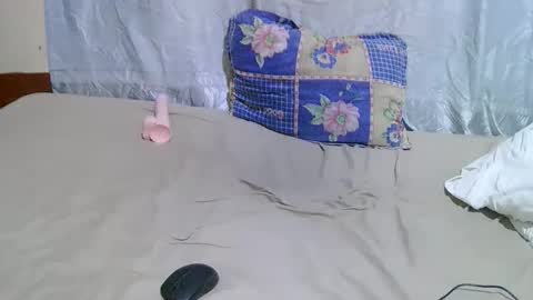 Snapshot of ann_keller chatting on 22, 2, 2026 ann_keller online show from 22, 2, 2026