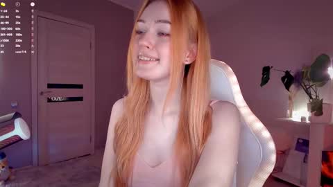 Snapshot of anna_bronson chatting on 2, 12, 2025 Anna online show from 2, 12, 2025