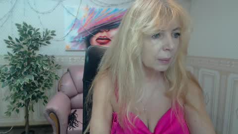 Snapshot of anna_ditrih chatting on 15, 1, 2025 Anna Ditrih online show from 15, 1, 2025