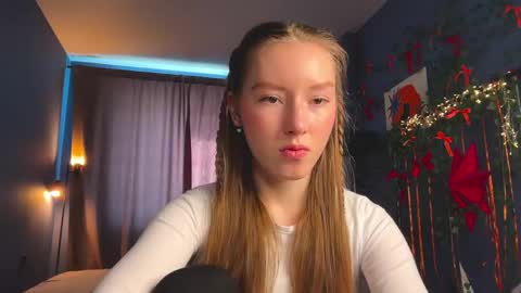 Snapshot of anna_kare chatting on 8, 3, 2026 Anna online show from 8, 3, 2026