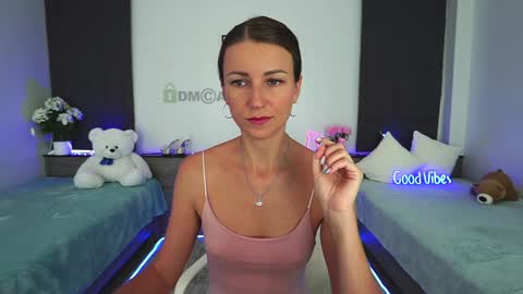 Anna Shine online show from 11, 1, 2025