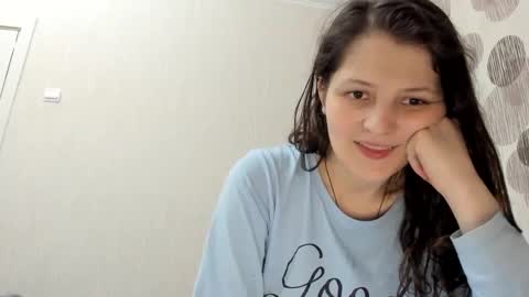 annaahcharm online show from 5, 1, 2025