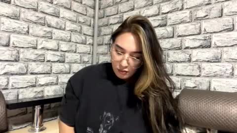 Sarah online show from 1, 10, 2025