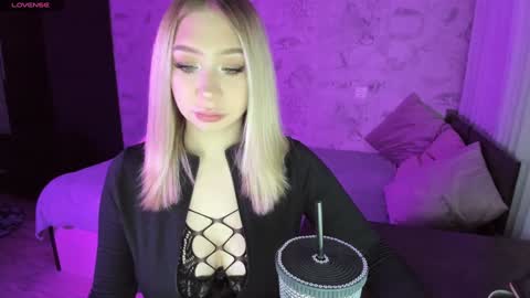 Annabelle online show from 25, 1, 2025
