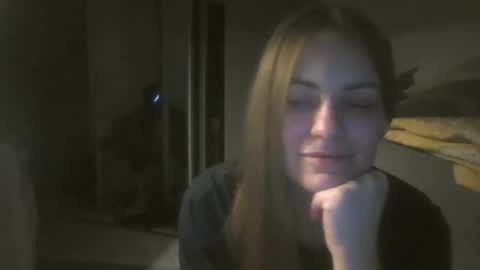 Snapshot of annadiamond1 chatting on 6, 10, 2025 annadiamond1 online show from 6, 10, 2025