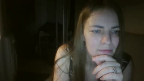 Snapshot of annadiamond1 chatting on 27, 11, 2025 annadiamond1 online show from 27, 11, 2025