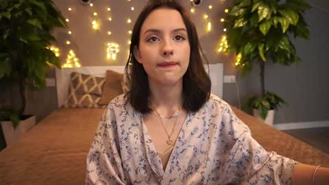 Anna online show from 7, 1, 2025