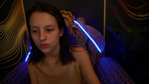 Anna online show from 1, 2, 2025