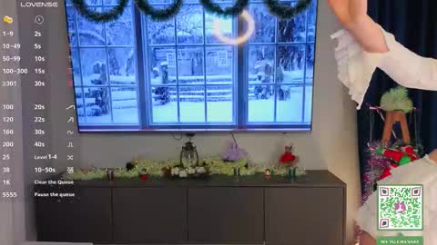 Holly Molly Im Polly online show from 2, 12, 2025