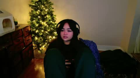 Snapshot of annatigarr chatting on 8, 4, 2026 meow online show from 8, 4, 2026