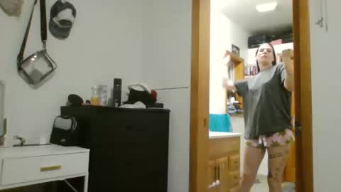 Snapshot of anne12369 chatting on 18, 11, 2025 anne online show from 18, 11, 2025