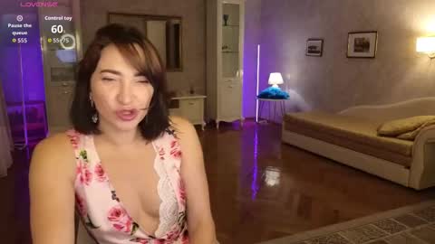 Snapshot of anne_karma chatting on 21, 10, 2025 anne_karma online show from 21, 10, 2025