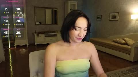 Snapshot of anne_karma chatting on 13, 11, 2025 anne_karma online show from 13, 11, 2025