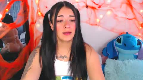 Snapshot of anne_lennon_ chatting on 31, 10, 2025 Anne online show from 31, 10, 2025