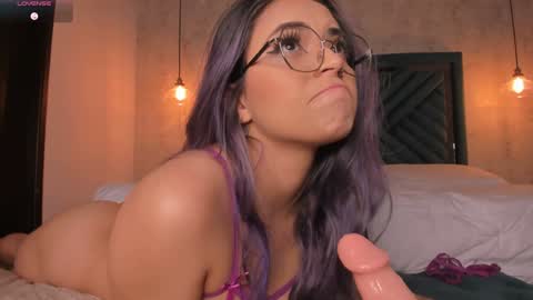 Ann  online show from 25, 1, 2025