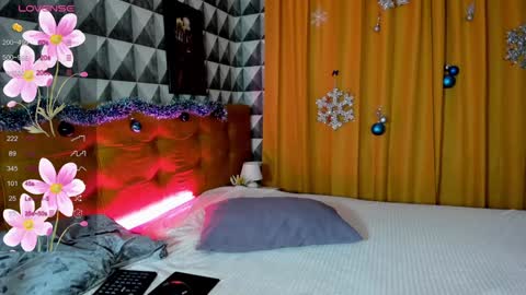 Anne online show from 31, 12, 2024