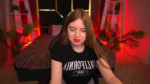 Snapshot of anneeexx chatting on 16, 12, 2025 anneeexx online show from 16, 12, 2025