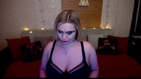 AnnessixReign online show from 29, 12, 2024