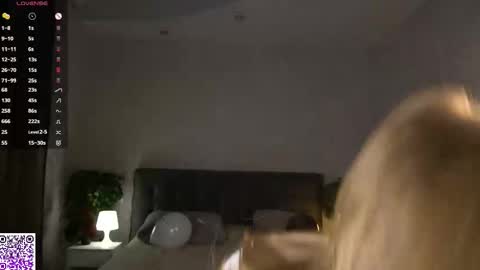 Snapshot of annettaregino chatting on 9, 11, 2025 Eva online show from 9, 11, 2025