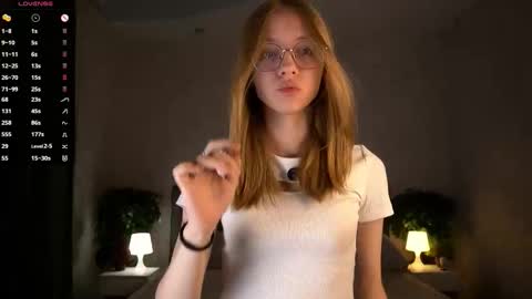 Snapshot of annettaregino chatting on 17, 11, 2025 Eva online show from 17, 11, 2025