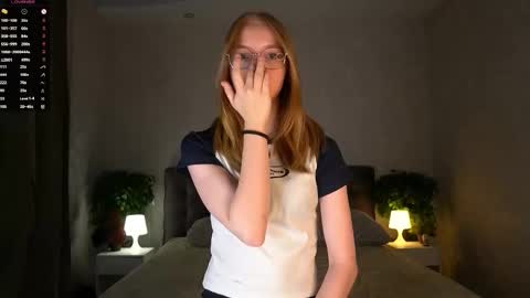 Snapshot of annettaregino chatting on 22, 11, 2025 Eva online show from 22, 11, 2025