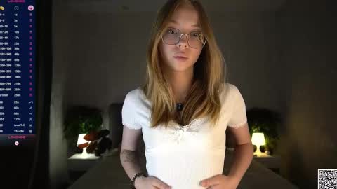 Snapshot of annettaregino chatting on 16, 12, 2025 Eva online show from 16, 12, 2025