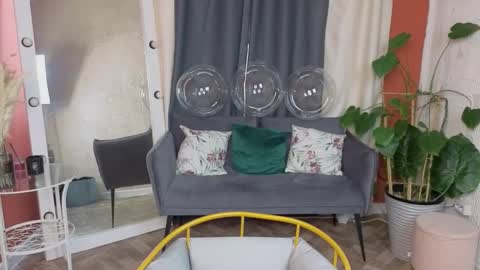 Anni online show from 28, 2, 2026