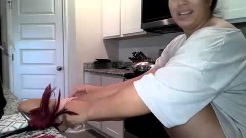 Annie23mal online show from 20, 11, 2025